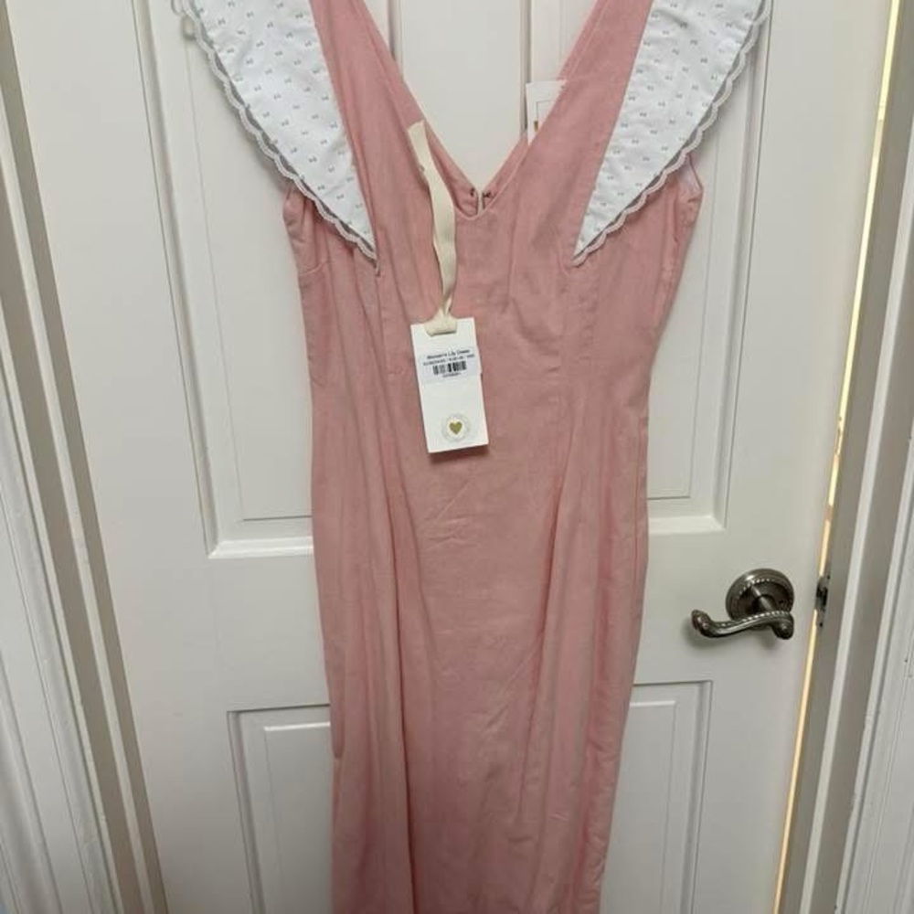 Sleeveless V-Neck Mini Dress in Soft Pink with Scalloped Lace Shoulders
